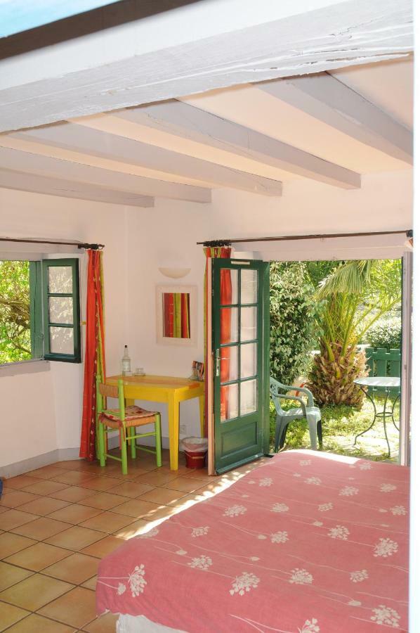 Domaine Xixtaberri Hotel Cambo-les-Bains Exterior photo